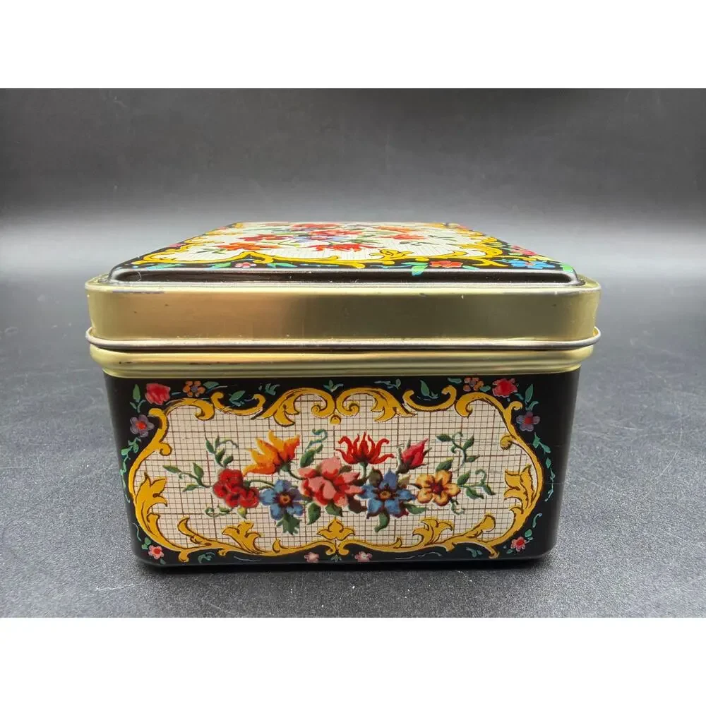 Vintage Daher Ware Floral Tin England Faux Needlepoint Tapestry Trinket Box 4x3